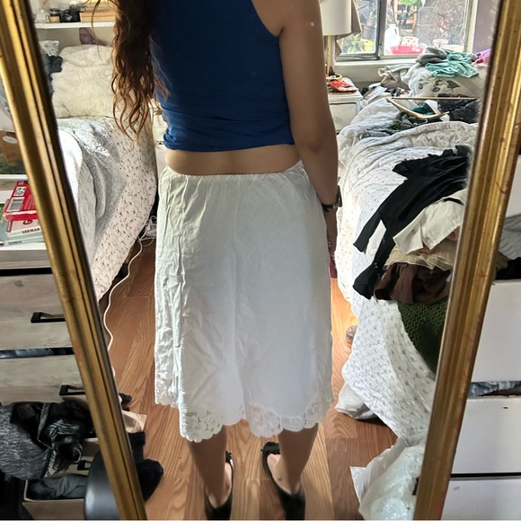 Vintage White Slip Skirt - Picture 3 of 9